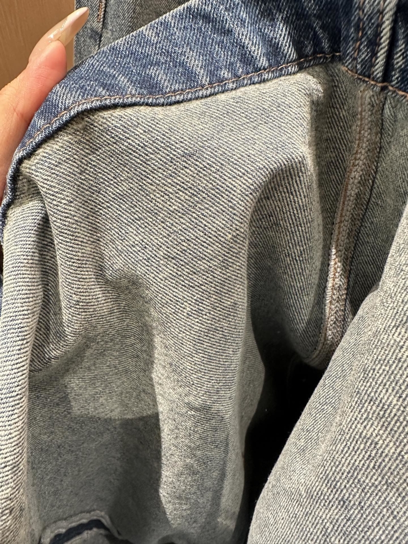 Ce1i*e jeans